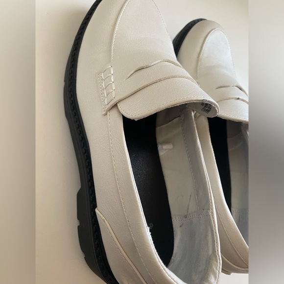 Loafers - Picture 3 of 5